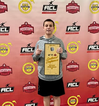 SE Conf 1 - Griffin Johnson https://mlkzaf2oxn4e.i.optimole.com/w:320/h:342/q:mauto/f:avif/https://usa-cornhole.org/wp-content/uploads/2023/10/SE-Conf-1-Griffin-Johnson.jpg