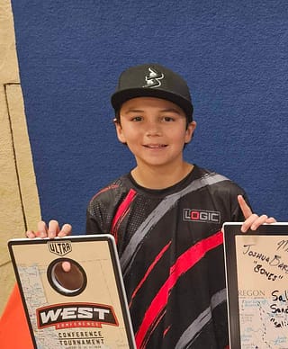 West Conf 1 - Ethan Farias https://mlkzaf2oxn4e.i.optimole.com/w:320/h:388/q:mauto/f:avif/https://usa-cornhole.org/wp-content/uploads/2024/01/West-Conf-1-Ethan-Farias.jpg