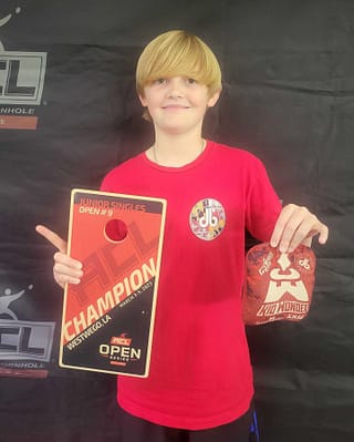 22-23 ACL Open #9 Junior Singles Champion -Eian Cripps https://mlkzaf2oxn4e.i.optimole.com/w:320/h:399/q:mauto/f:avif/https://usa-cornhole.org/wp-content/uploads/2023/03/22-23-ACL-Open-9-Junior-Singles-Champion-Eian-Cripps.jpg