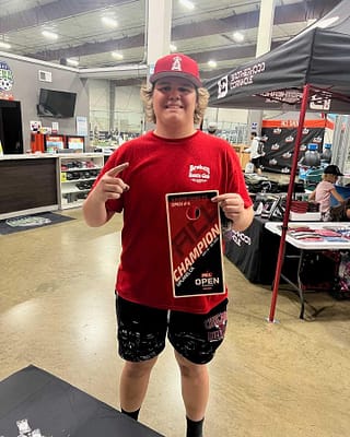 22-23 ACL Open #4 Junior Singles Champion - Spencer Fabionar https://mlkzaf2oxn4e.i.optimole.com/w:320/h:400/q:mauto/f:avif/https://usa-cornhole.org/wp-content/uploads/2023/03/22-23-ACL-Open-4-Junior-Singles-Champion-Spencer-Fabionar.jpg
