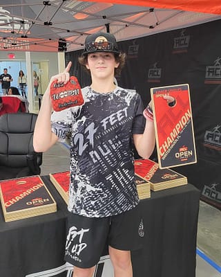 22-23 ACL Open #8 Junior Singles Champion - Landon Bass https://mlkzaf2oxn4e.i.optimole.com/w:320/h:400/q:mauto/f:avif/https://usa-cornhole.org/wp-content/uploads/2023/03/22-23-ACL-Open-8-Junior-Singles-Champion-Landon-Bass.jpg