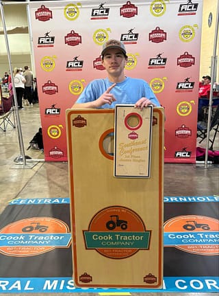 SE Conf 2 - Julian Claxton https://mlkzaf2oxn4e.i.optimole.com/w:320/h:431/q:mauto/f:avif/https://usa-cornhole.org/wp-content/uploads/2024/01/SE-Conf-2-Julian-Claxton.jpg